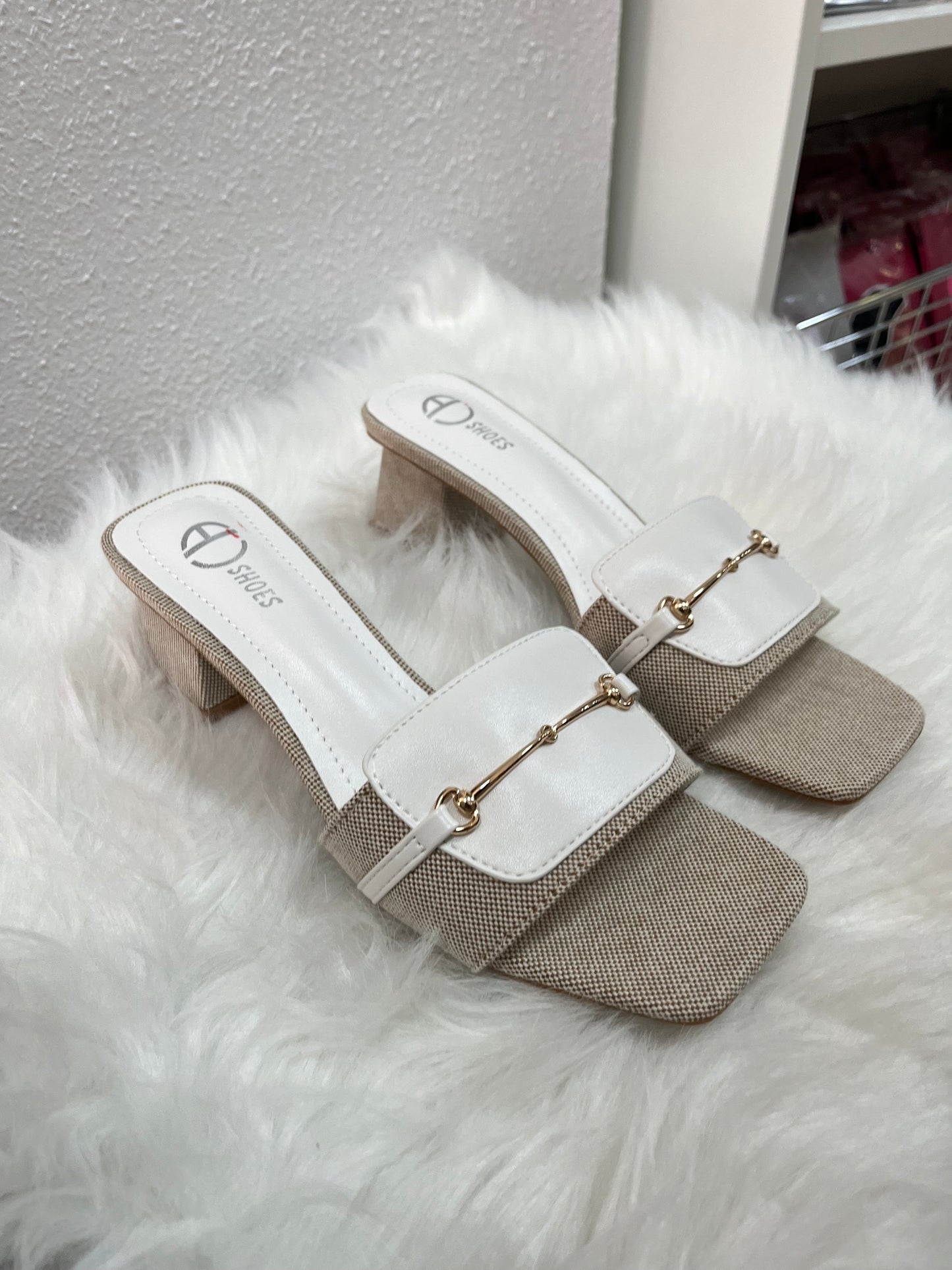 Sandalias tacón hebilla