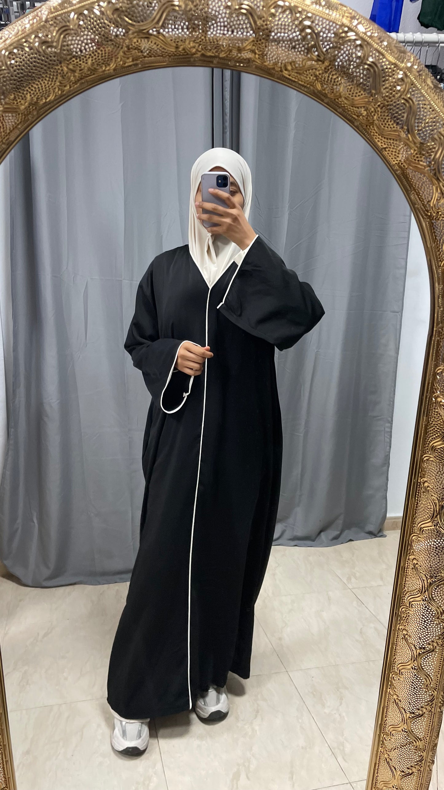 Abaya Amira negro