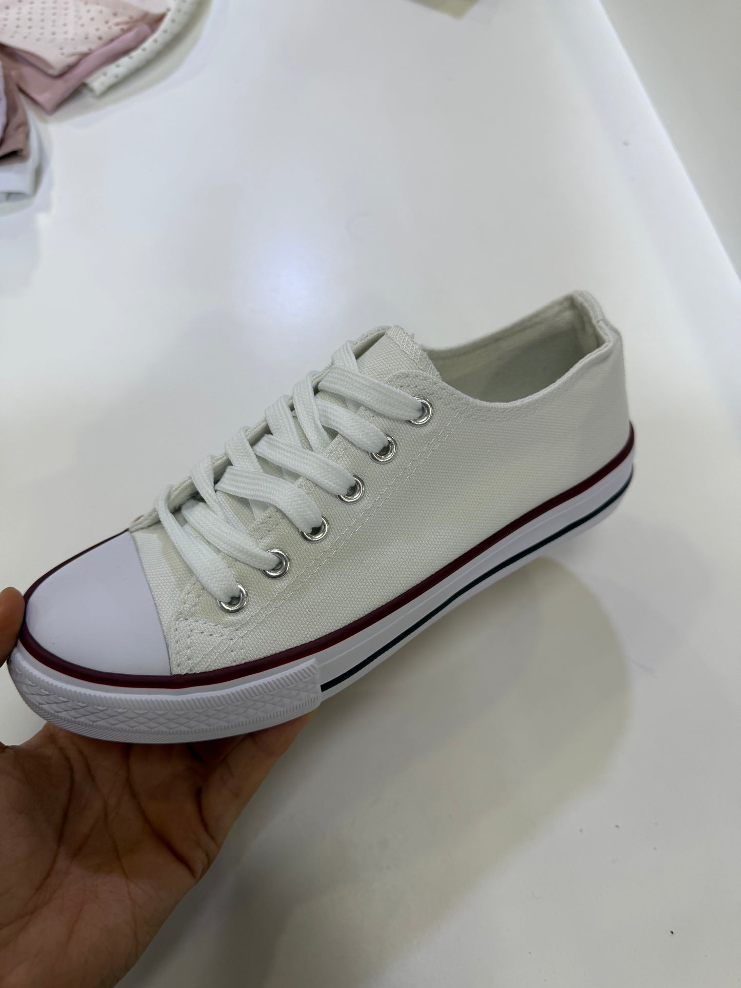 Zapatilla Basic White