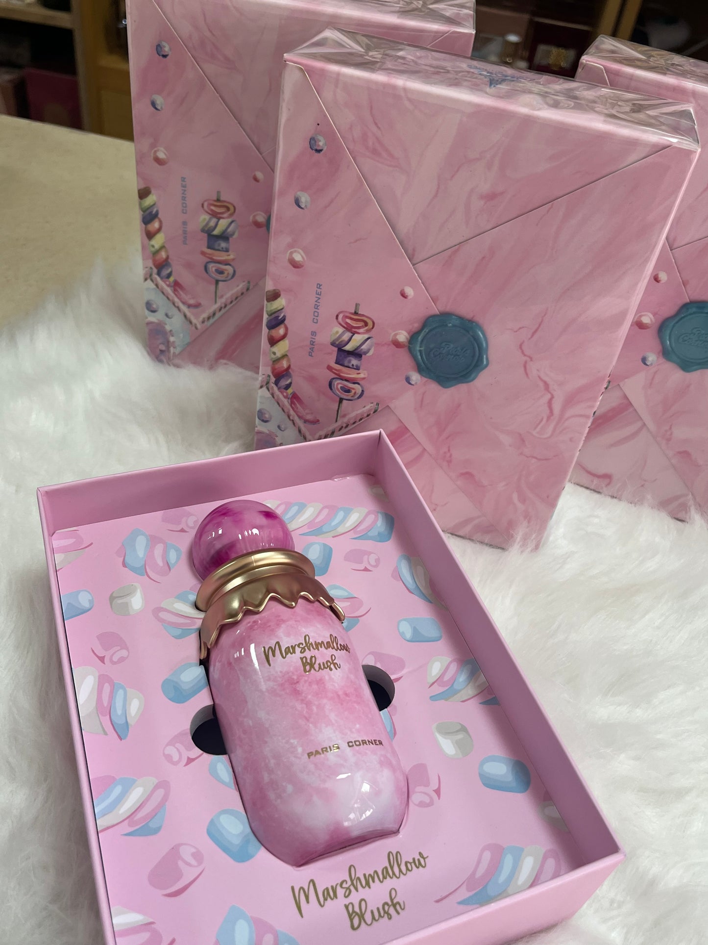 Marshmallow Blush Paris Corner