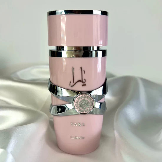 Yara Rose Femme