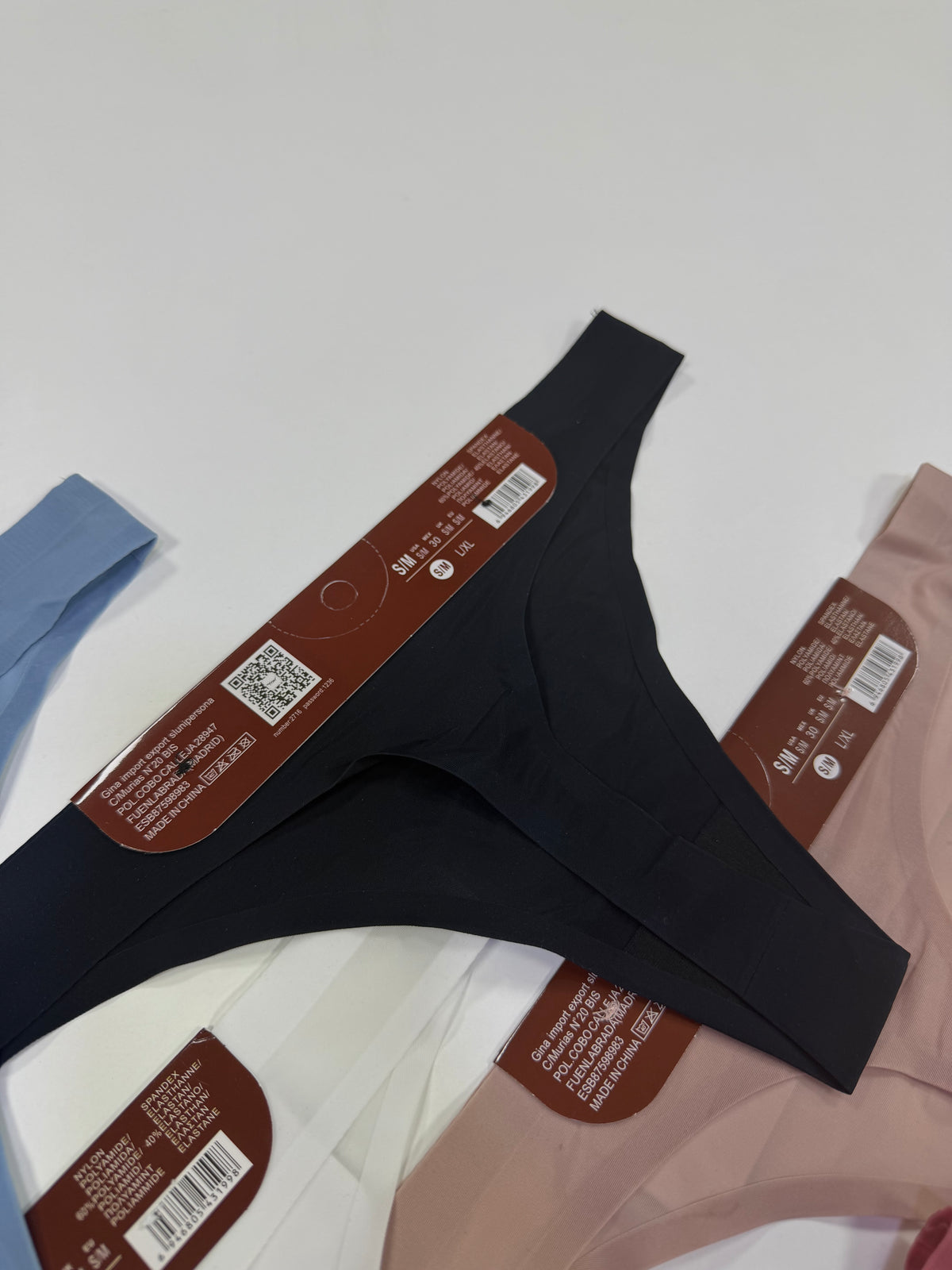 Tanga Corte moderno