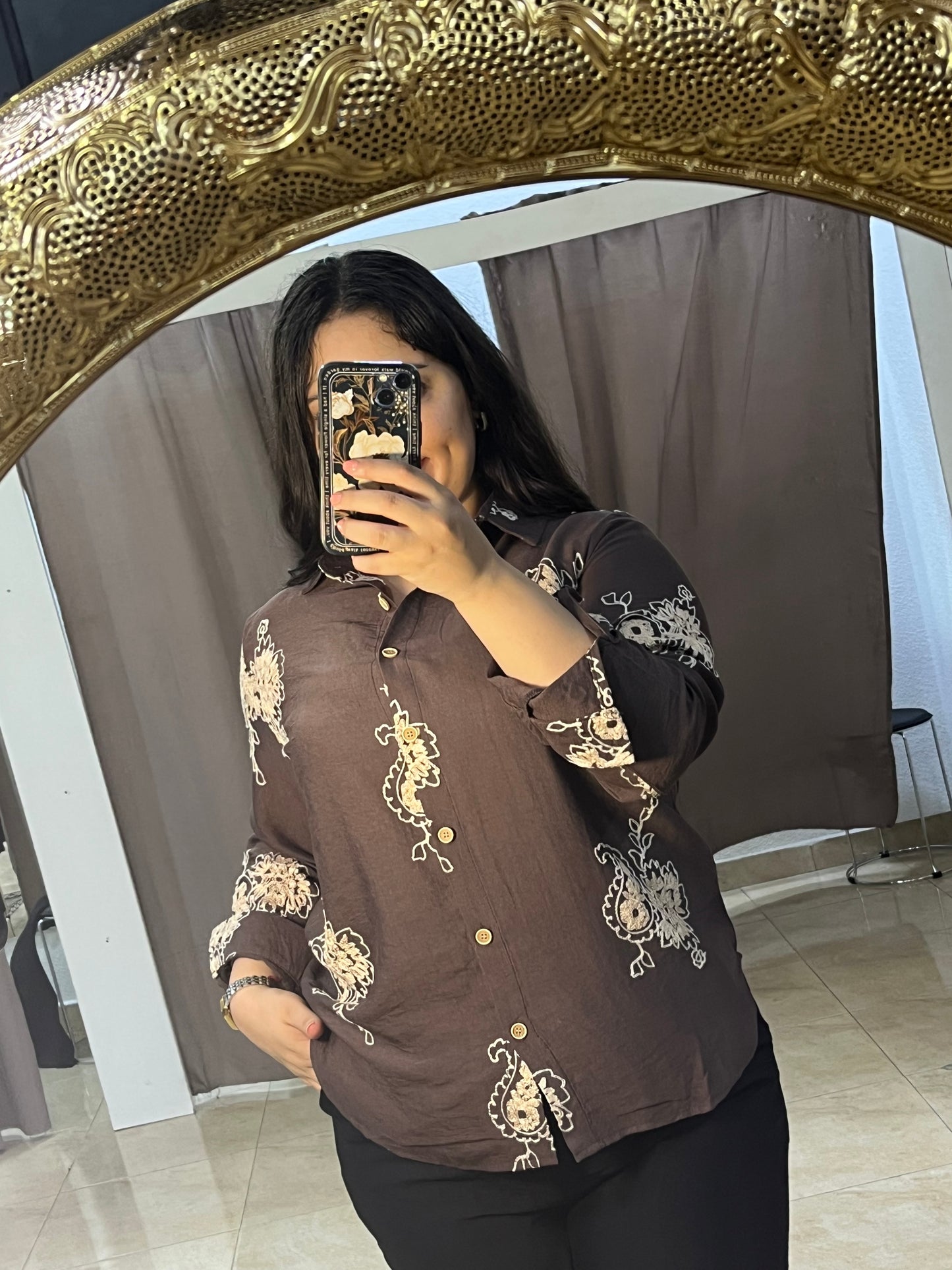 Camisa bordada flores