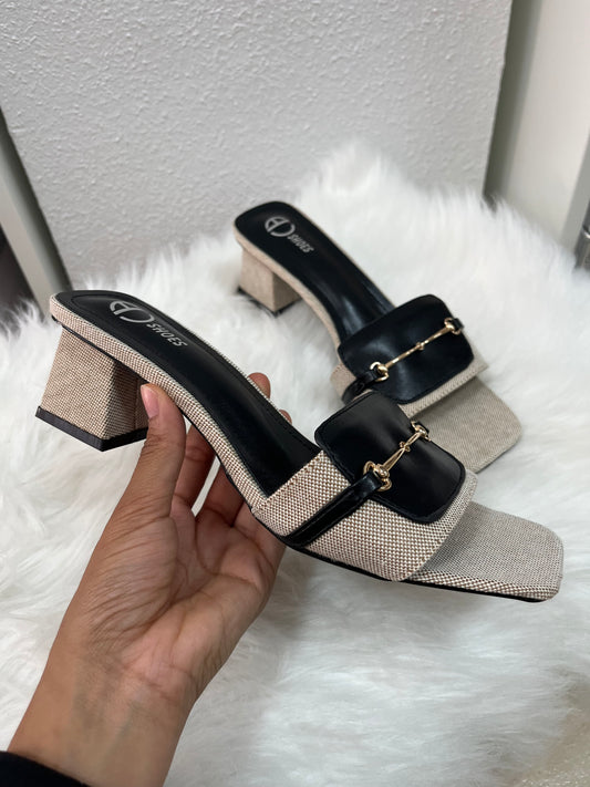 Sandalias tacón hebilla