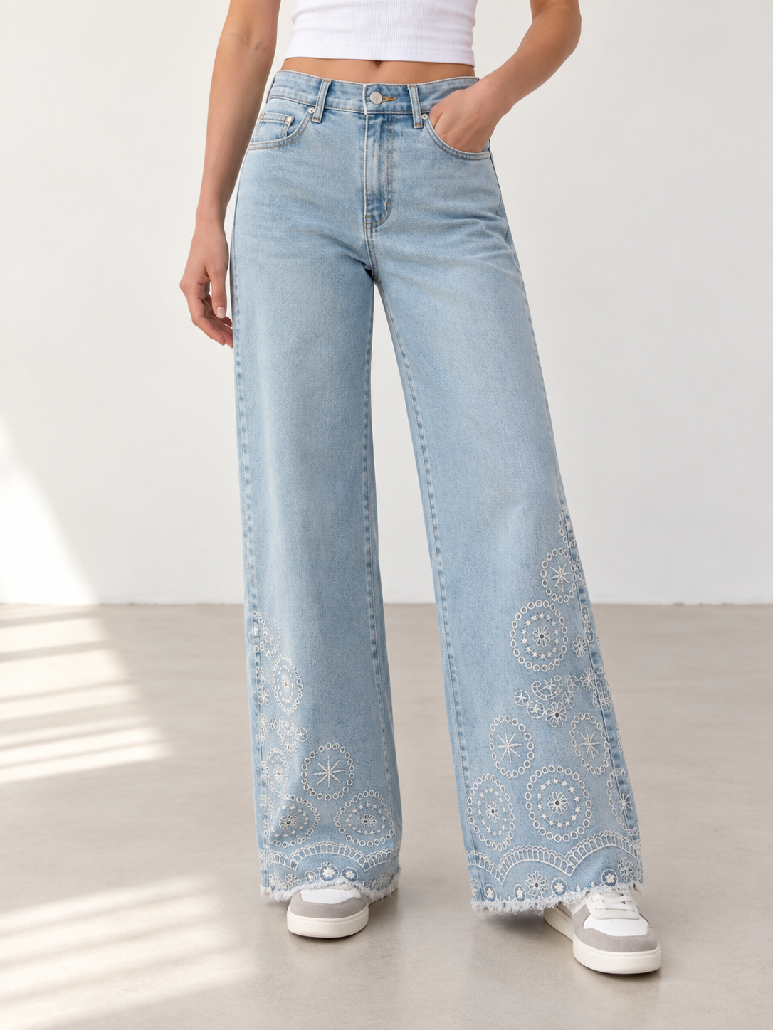 Vaqueros Wideleg bordado