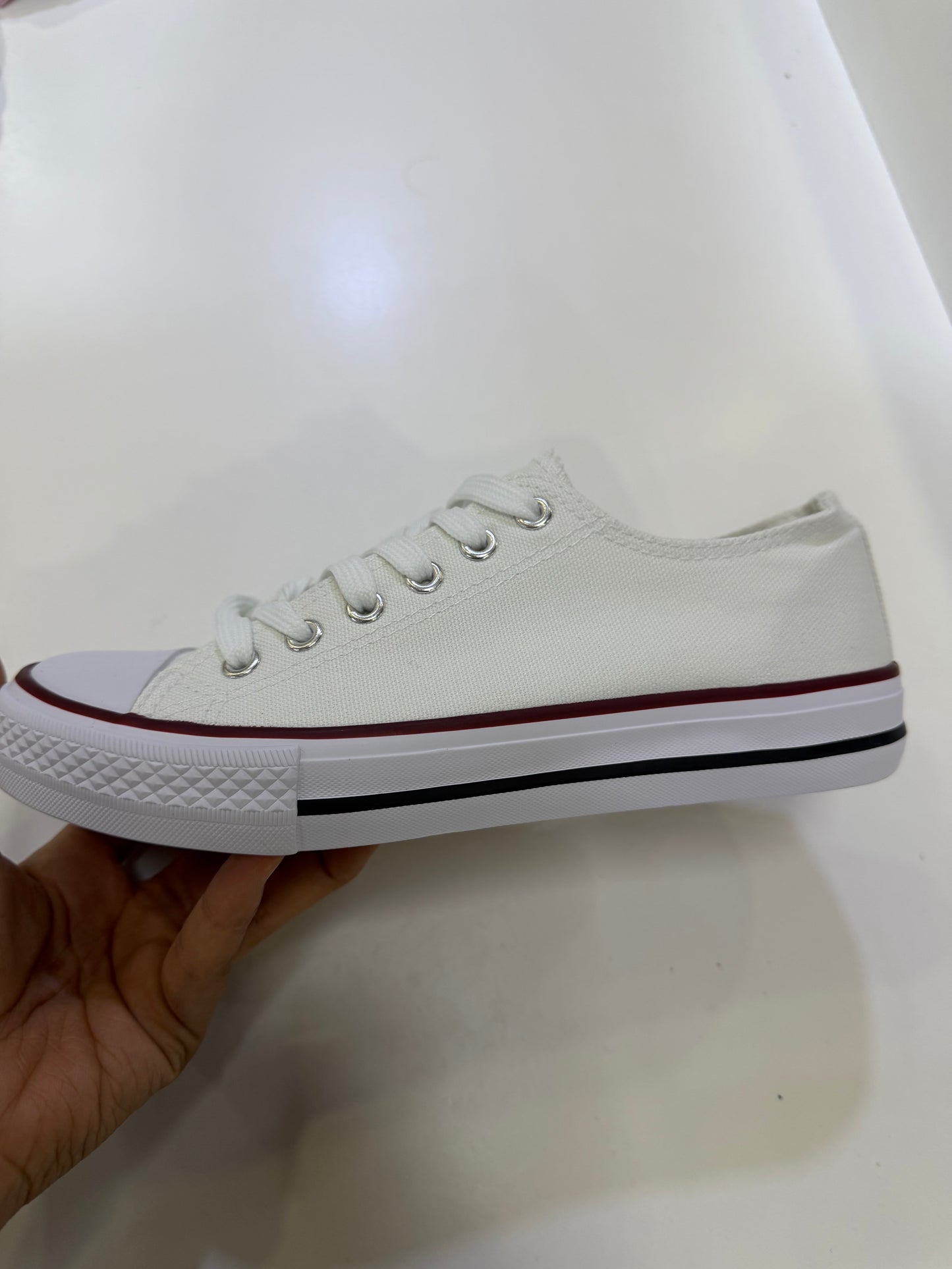 Zapatilla Basic White