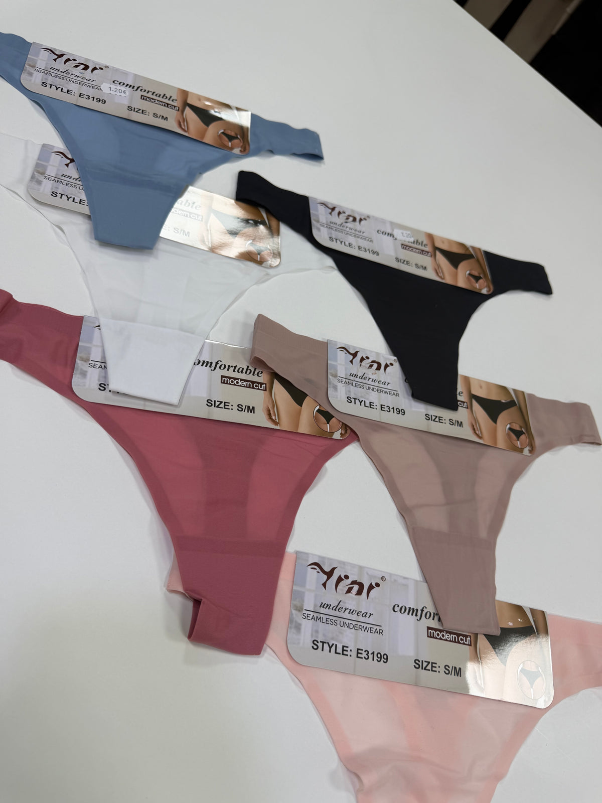 Tanga Corte moderno