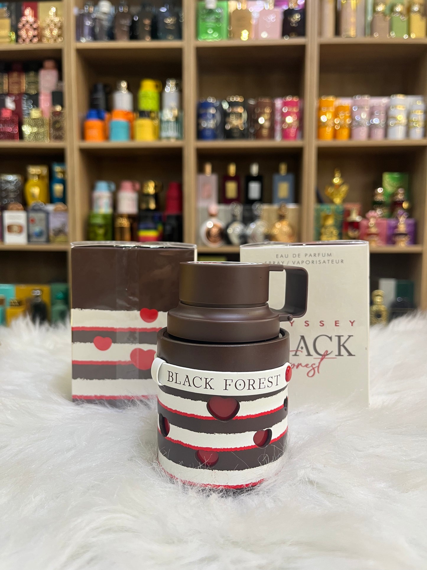Muestra Odyssey Black Forest Armaf